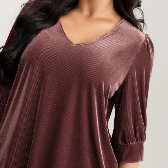 BloomChic Rich Plum V-Neck Blouse Size 2X-3X - Picture 2 of 8